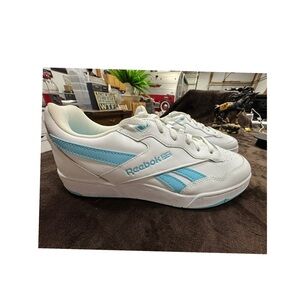 Women’s Blue Reebok basketball sneakers size 10.5